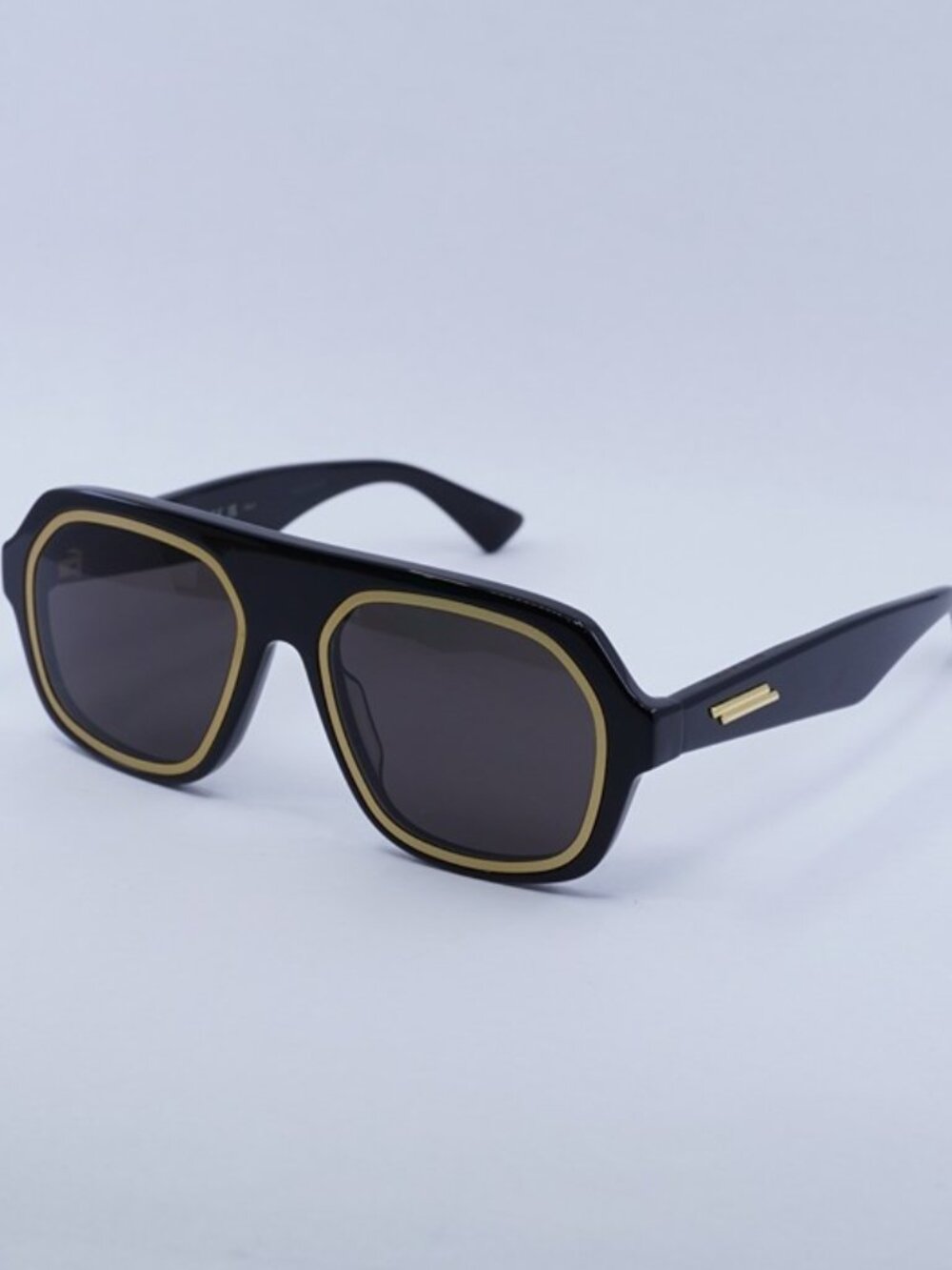 Bottega Veneta BV1217S 001 Sunglasses Black Aviator Frame, Grey Lenses